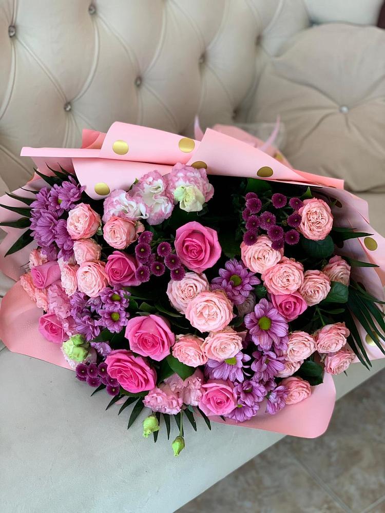 Букет цветов из: Хризантемы, Розы и Лизиантусы в Мглине