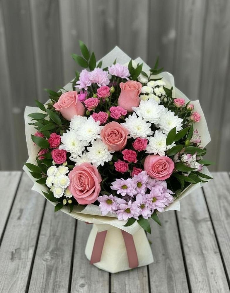 Букет цветов из: Альстромерии, Гвоздики, Розы и Хризантемы в Мглине