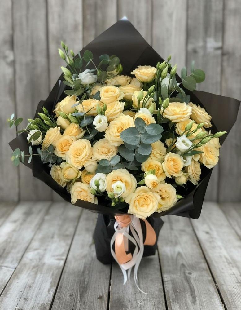 Букет цветов из: Розы и Лизиантусы в Мглине