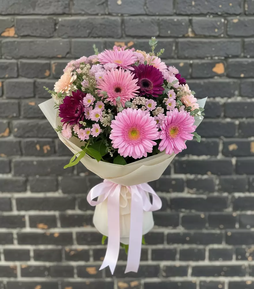 Букет цветов из: Герберы и Хризантемы в Мглине