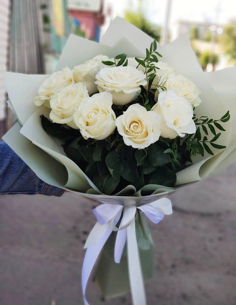 Букет Белые розы Проуд в Мглине
