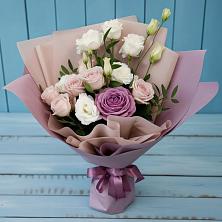 Букет цветов из:  Розы и Лизиантусы в Мглине