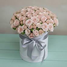 Цветочная композиция из Розы в шляпной коробке в Мглине