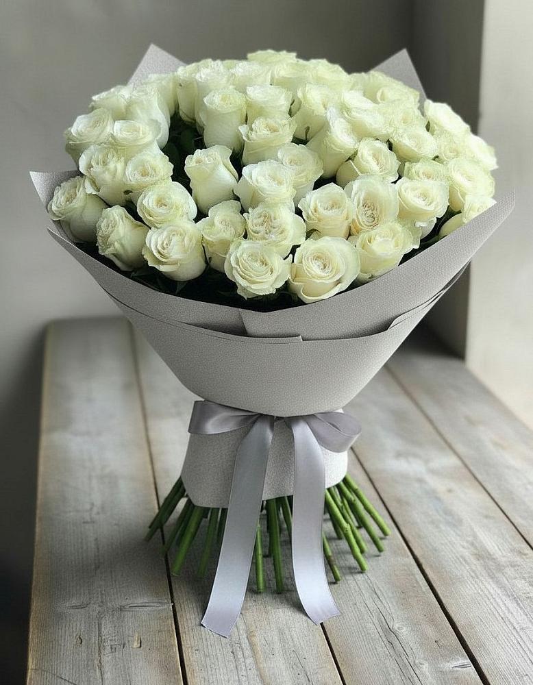 Букет 35 Белых роз в Мглине