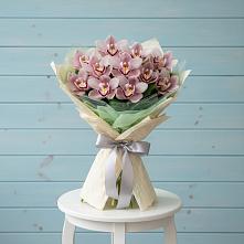 Букет цветов из:  Орхидеи и Розы #REPLACE_PRED# Мглине