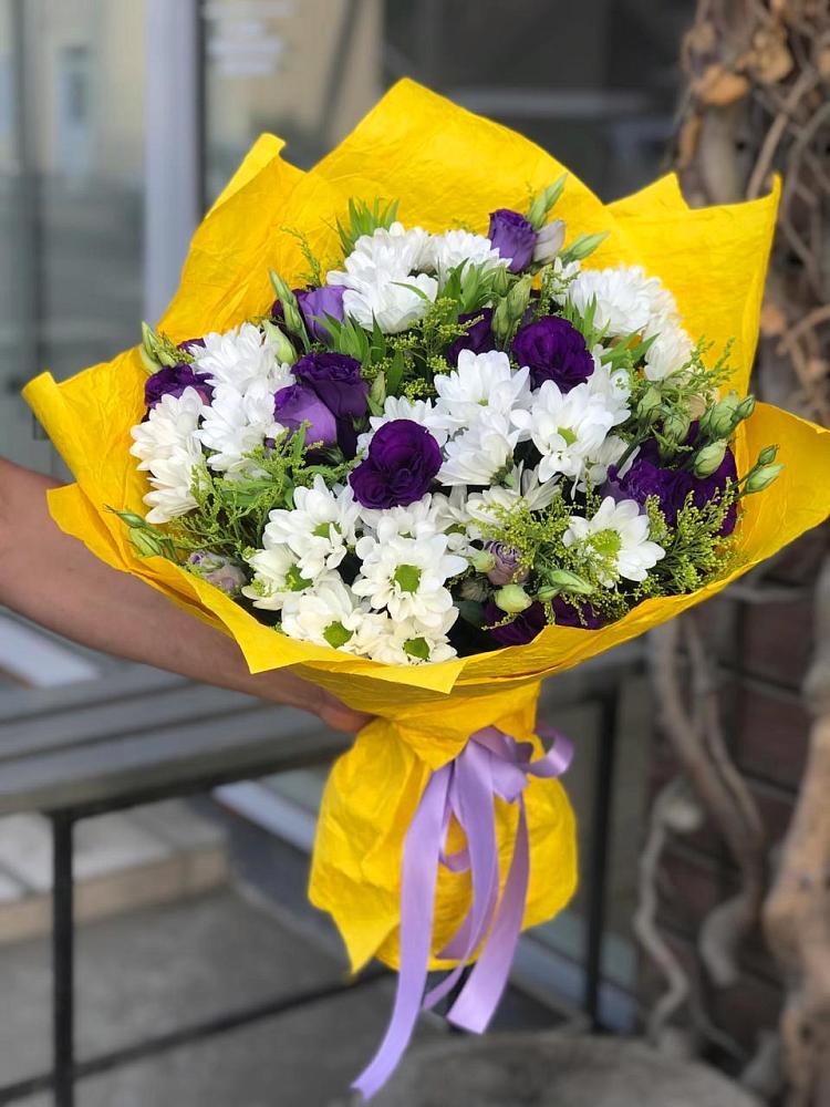 Букет цветов из: Ирисы, Хризантемы и Ромашки в Мглине