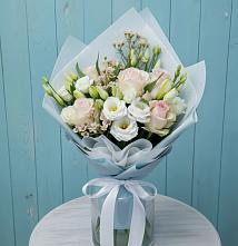 Букет цветов из:  Розы и Лизиантусы в Мглине