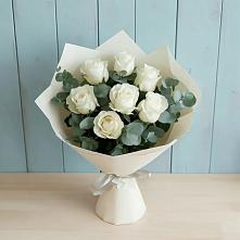 Букет Белые розы в Эвкалипте в Мглине