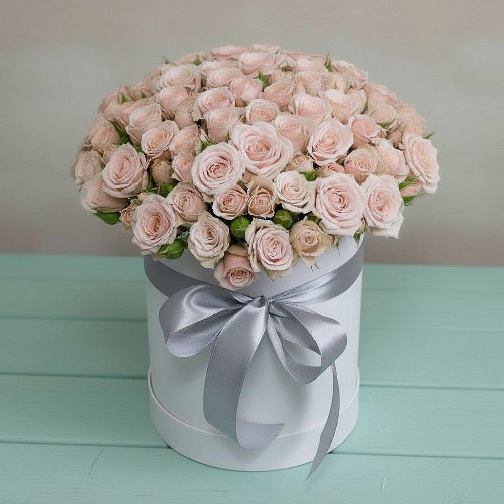 Цветочная композиция из Розы в шляпной коробке в Мглине