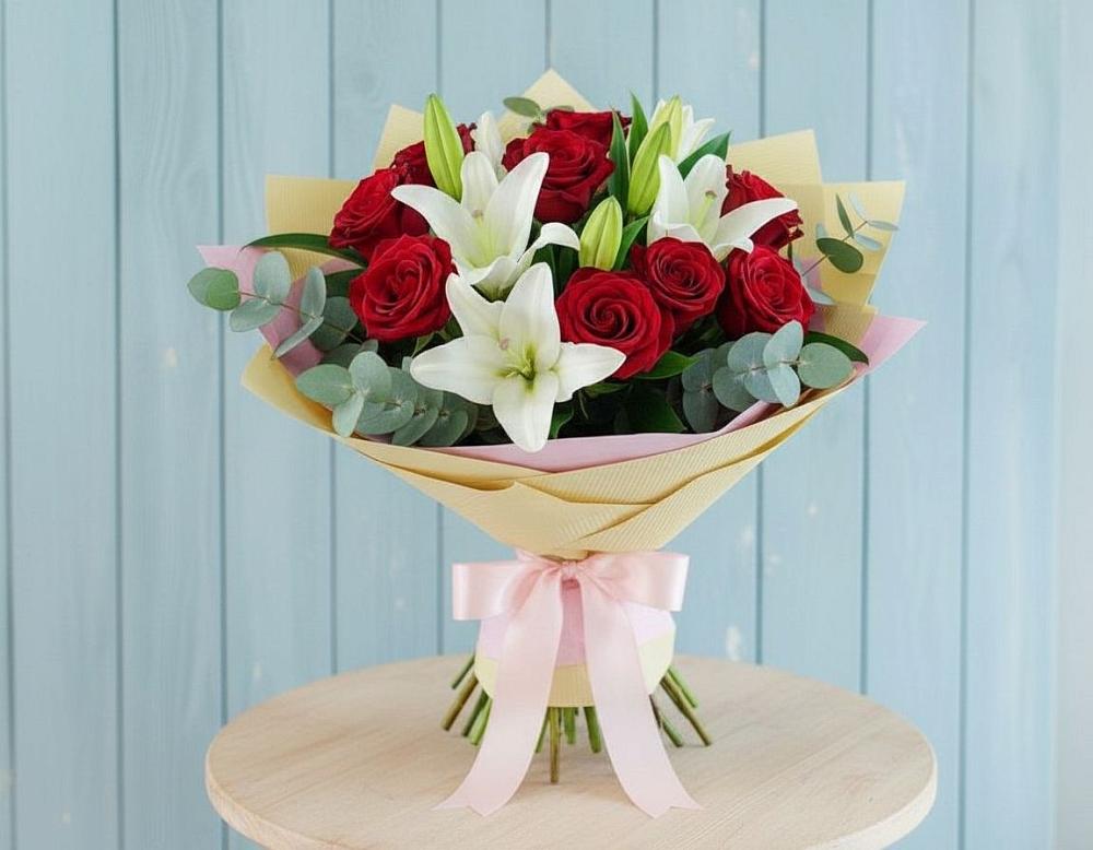 Букет цветов из: Лилии и Розы в Мглине